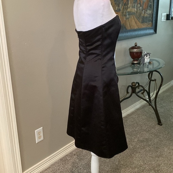 Jessica McClintock Black and Pink Asymmetrical Strapless Juniors Dress 5 / 6 - Picture 2 of 10